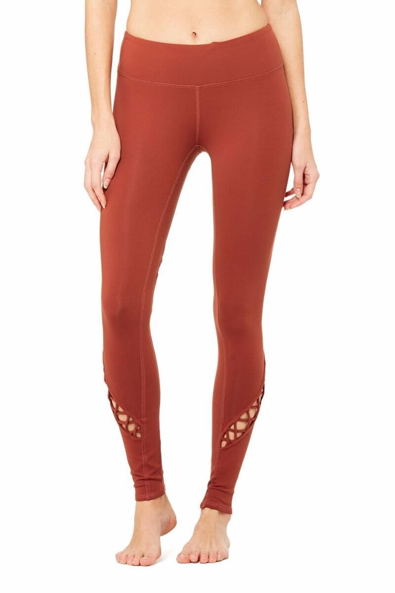 SEA YOGI Entwine legging in Amber by Alo, Yoga Shop in Palma de Mallorca, front