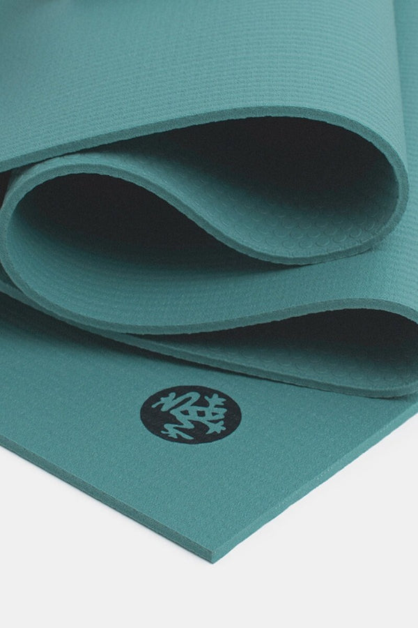 SEA YOGI // Lotus Prolite Yoga mat in 5mm by Manduka, Online Yoga Shop, close up