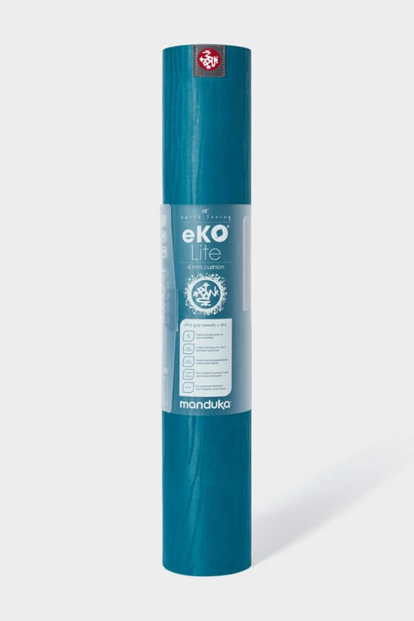 SEA YOGI // Bondi Blue Ekolite Yoga mat in 4mm by Manduka, standing
