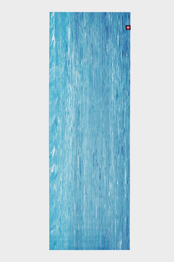 MANDUKA // EKO SUPERLITE TRAVEL YOGA MAT - 1kg - DRESDEN BLUE MARBLED