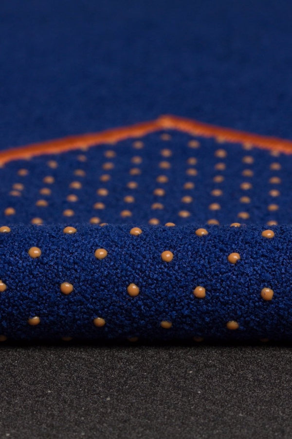 MANDUKA // YOGITOES SKIDLESS MAT TOWEL - CHAKRA BLUE
