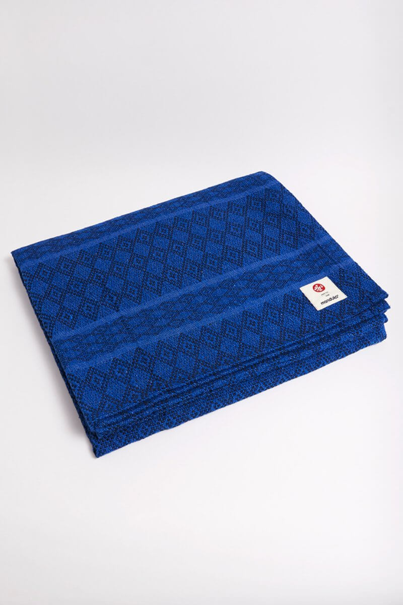 SEA YOGI // Manduka Cotton Yoga Blanket, New Moon, zoom