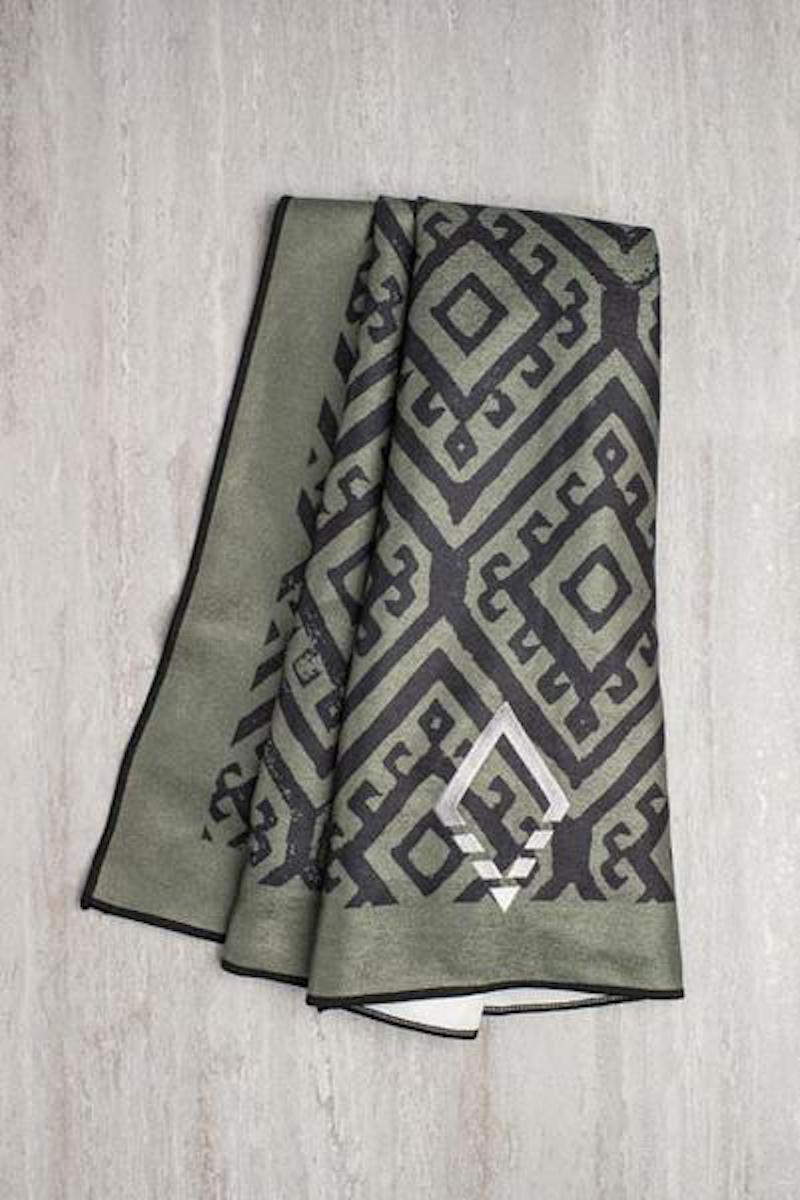 SEA YOGI Amazon yoga towel from Nomadix, Yoga Online Store, folded