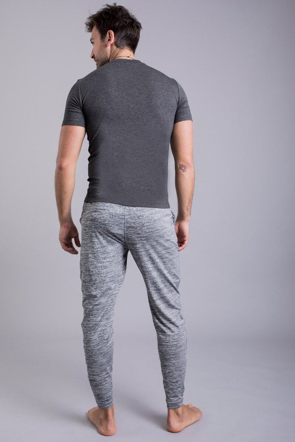 SEA YOGI // Dharma Pantalones hombre para Yoga de OHMME en Gris, Online Yoga Shop, alto