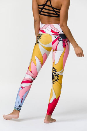 SEA YOGI // Onzie High rise graphic legging flower child pattern, back