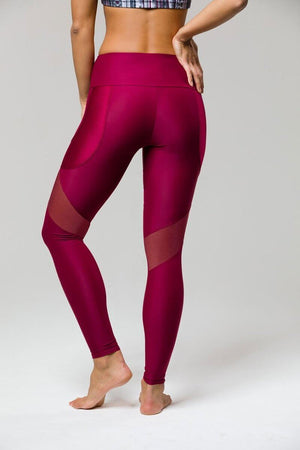 SEA YOGI // Royal Legging de Onzie en Burgundy, atras