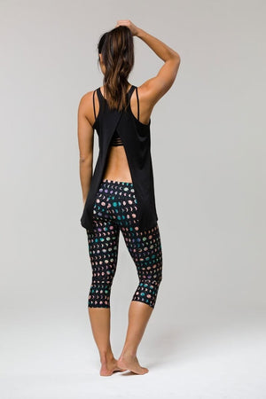 SEA YOGI // Tie back tank yoga top from Onzie in black, back2