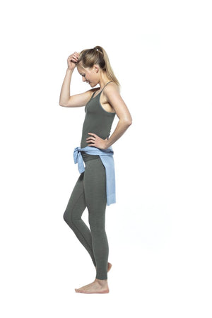 RUN & RELAX // KARNA BAMBOO YOGA CAMI - CAMO GREEN