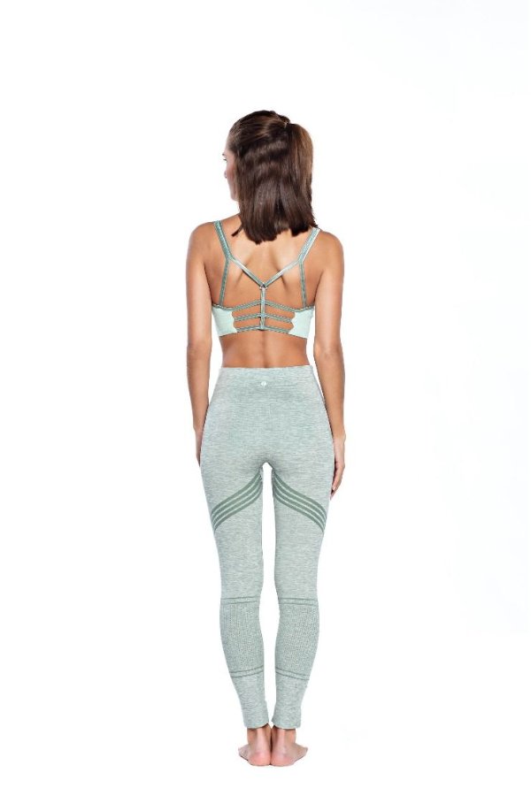 SEA YOGI // Run and Relax, Leyla Yoga bra en light moss green, bamboo, back