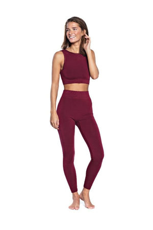 SEA YOGI // Camiseta wrap top de run & relax en port red wine color, frente