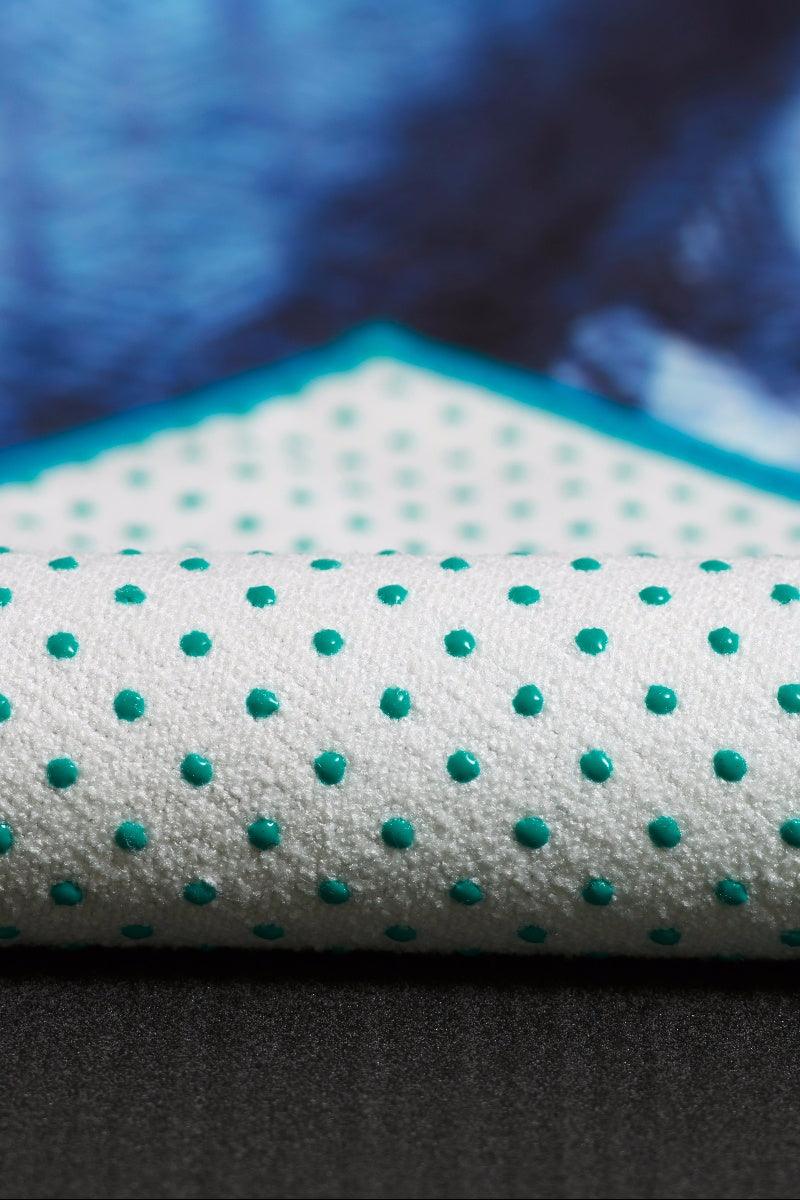 SEA YOGI // Yogitoes skidless towel in Serene style by Manduka, zoomed in image