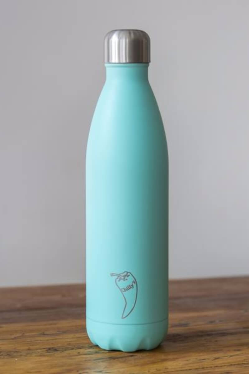 SEA YOGI water bottles in green, 750ml, 24 hours cold or 12h Cold by Chilly - Yoga Shop in Palma