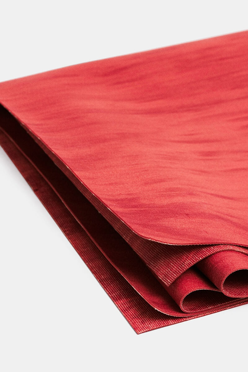 SEA YOGI // eKO Superlite yoga travel mat in Kin red print packaging