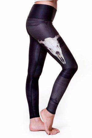 Teeki Deer Medicine Hot Pant in Charcoal style and right side image, Online Yoga Shop - SEA YOGI