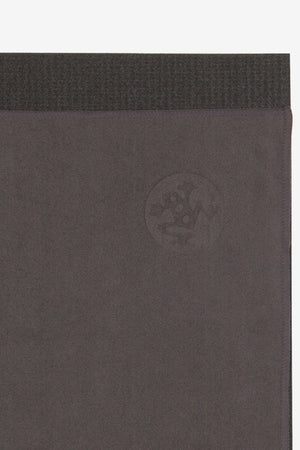 MANDUKA eQUA HAND YOGA TOWEL THUNDER STYLE AND CLOSE UP IMAGE