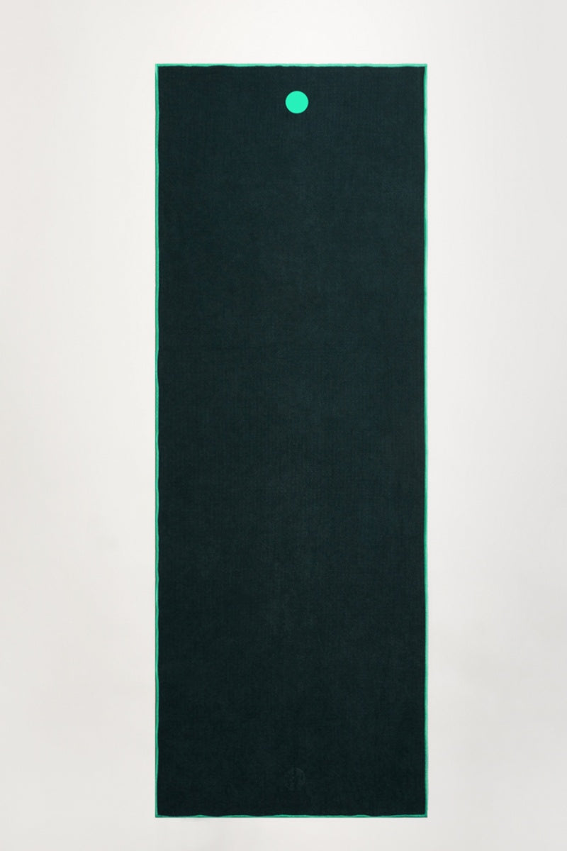 SEA YOGI // Yogitoes skidless towel in Thrive style by Manduka, spread out image