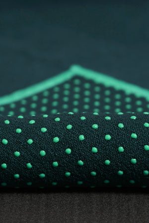 SEA YOGI // Yogitoes skidless towel in Thrive style by Manduka, zoomed in image