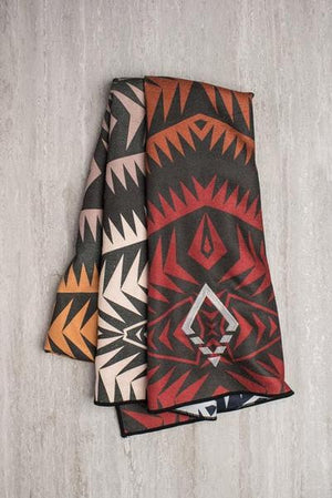 Nomadix Double sides Yoga and Beach towel in Cayambe Earth style, front image - Sea Yogi
